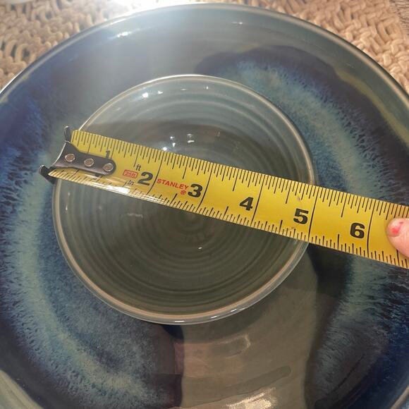 Pottery chip and dip platter blues - Picture 9 of 10